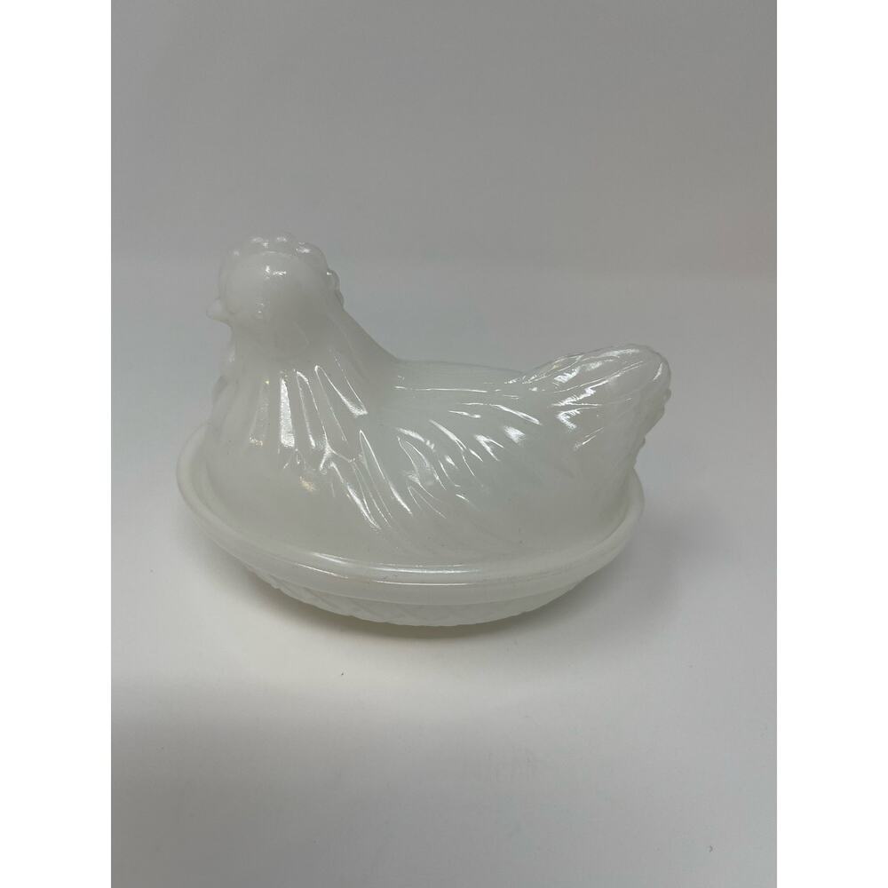 Vintage Hazel Atlas White Milk Glass Hen on Nest Dish - Picture 3 of 9
